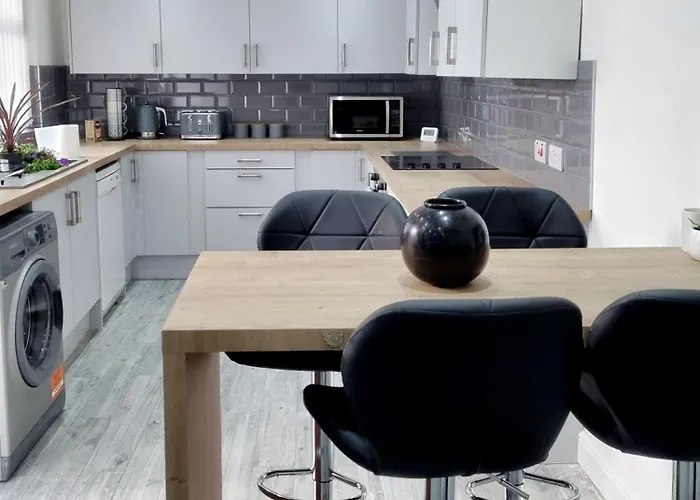 Cowesby Co-living - Private Self-cater