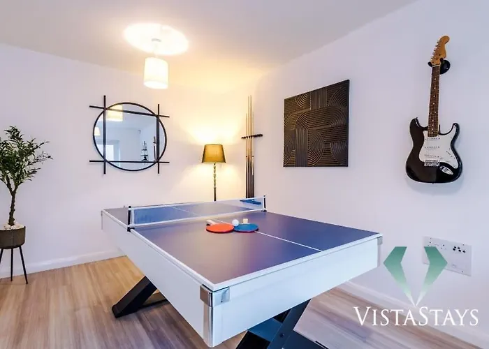 Сasa de vacaciones 3bdr House By Vista Short Lets & Serviced With Pool Table And Driveway Parking