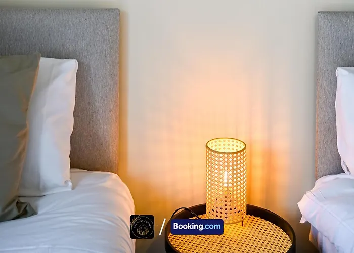 Cosy 4-bed House L Garden L Free Parking L Wifi L Specious L Hosted By The Cosy Corner Nationwide