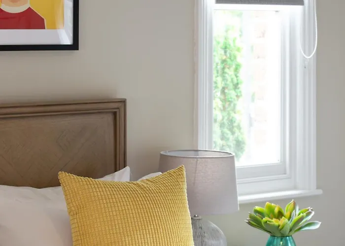 Lock Keepers - Detached House In The Holiday home Manchester