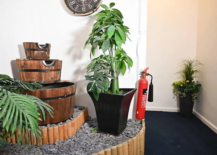 Spacious Studio Near Christie Hospital Apartment Manchester