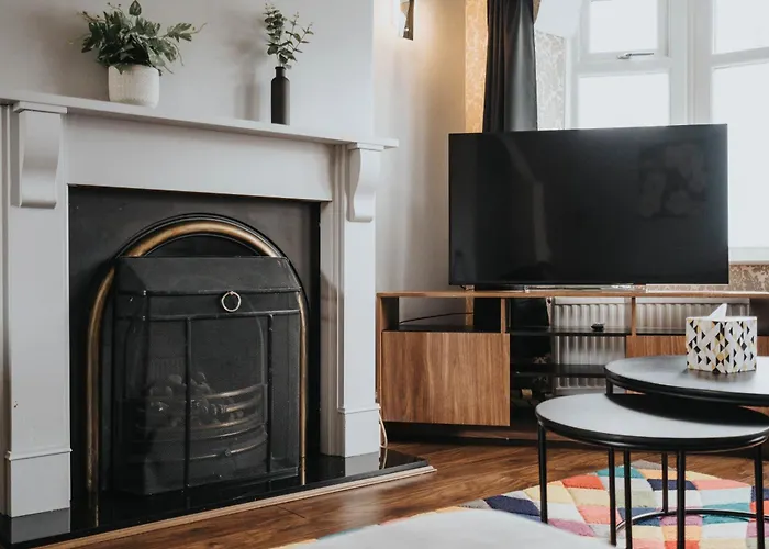 Elegant 3-bedroom Retreat Free Parking Keenzchillz Apartamento