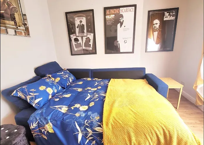 Appartamento Charming Near Centre By Etihad Coop Arena