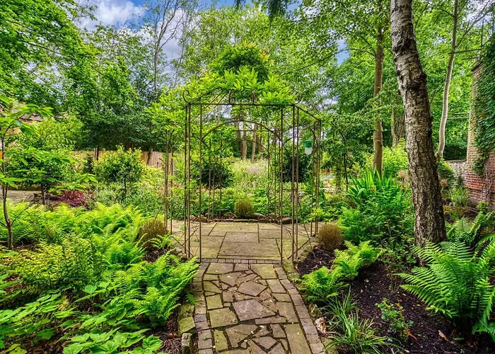 Vakantiehuis Garden In Hidden Oasis, - Pass The Keys