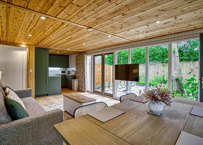 Vakantiehuis Garden In Hidden Oasis, - Pass The Keys