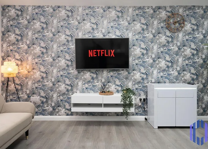 Santorini Blues By Cefas - Free Parking - - Near Airport Feriehus *