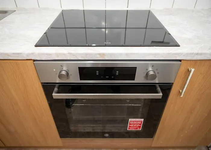 Private Retreat For 3 Near Centre Manchester