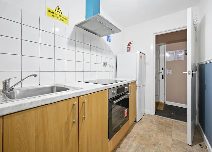 Private Retreat For 3 Near Centre Appartamento