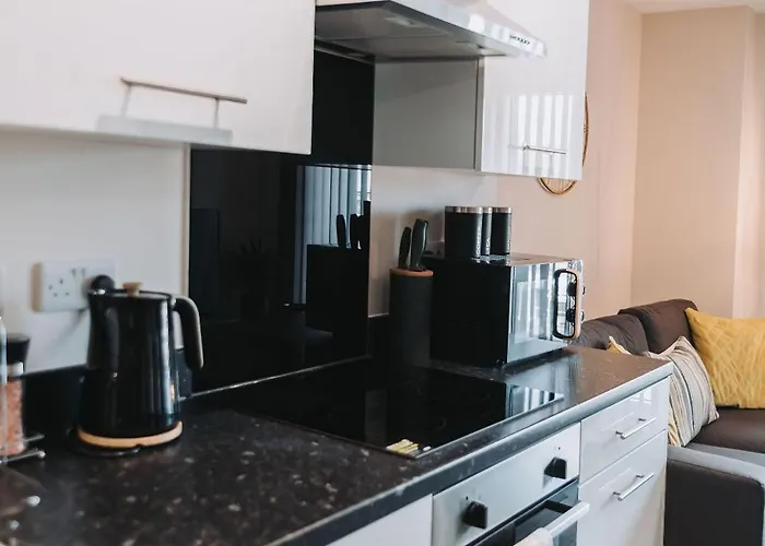 Ideal Near Old Trafford * Manchester