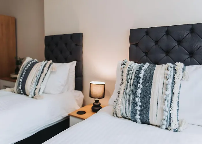 Ideal Near Old Trafford * Manchester