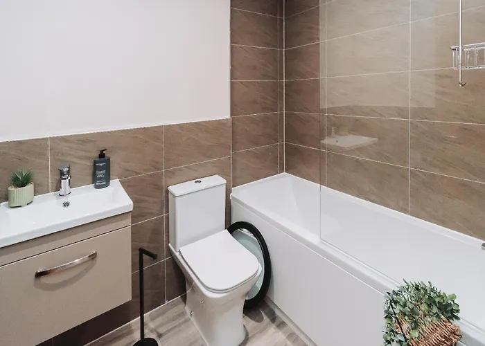 Ideal Near Old Trafford Apartment Manchester