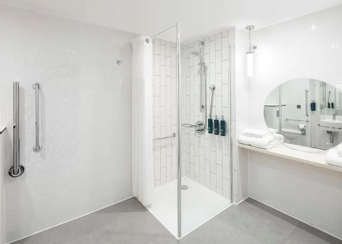 Doubletree By Hilton Piccadilly Manchester