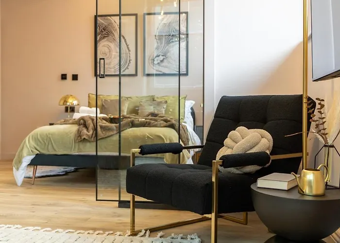 Charlotte House By Coqoon مانشستر