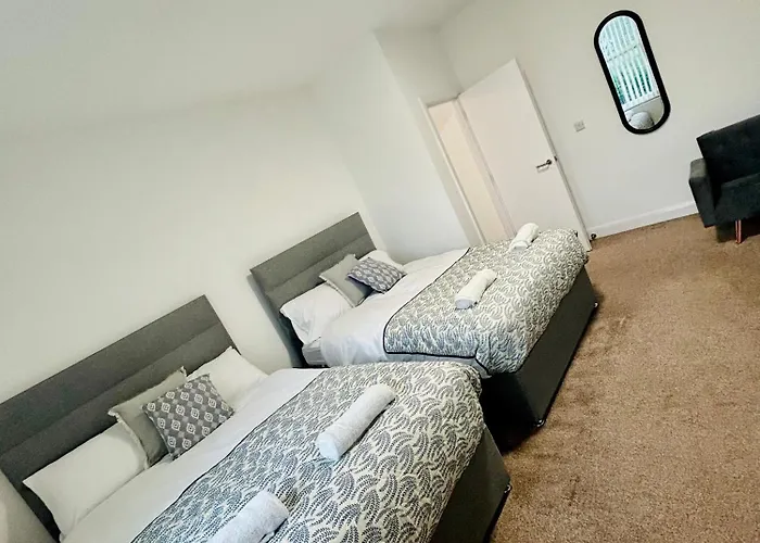 Failsworth 4 - Free Parking ,group Stay, Contractors * Manchester