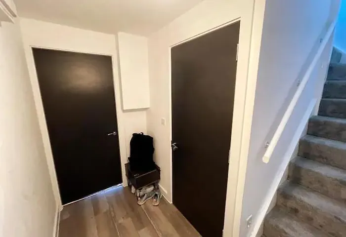 아파트 Old Trafford Penthouse Duplex - Steps From Mufc 맨체스터