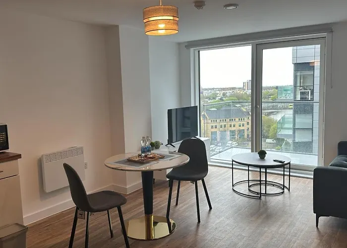 Apartmán Penthouse Height Flat, View Balcony, Quiet, Free Wifi, Gym & Minimalistic Manchester