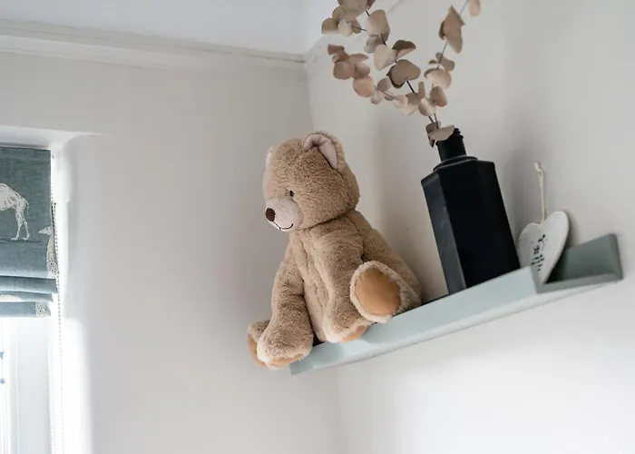 Pass The Keys Picture Perfect Haven In Didsbury Village - Free Parking & Ev Station 펜션 맨체스터