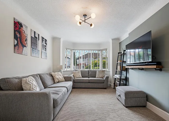 Pass The Keys Picture Perfect Haven In Didsbury Village - Free Parking & Ev Station * 맨체스터