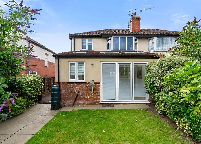 Pass The Keys Picture Perfect Haven In Didsbury Village - Free Parking & Ev Station Feriehus