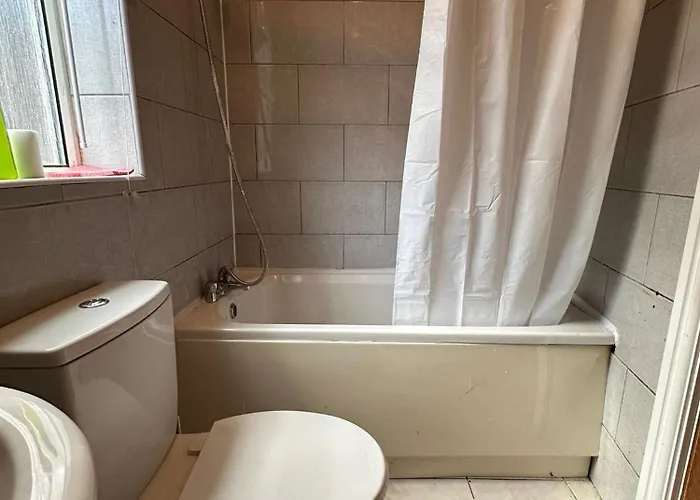 Entire 2 Bedroom Cosy Flat Near Centre Manchester