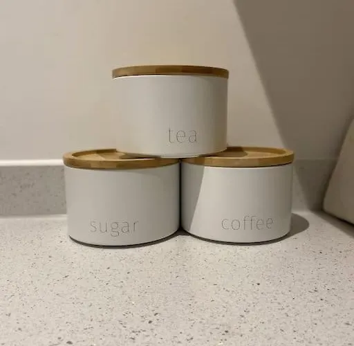 Modern Trafford 1br Apartment-free Parking-cinema Lejlighed