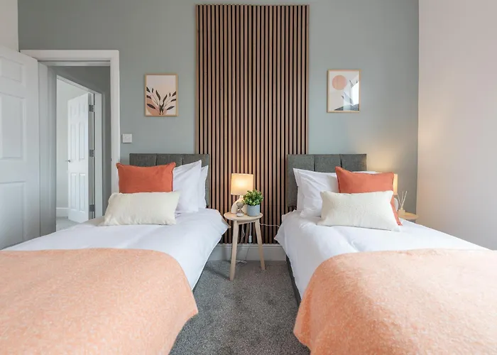 Modern Salford 3 Bedroom House, 3 Bathroom, Easy Access, Ideal For Contractors & Long - Nordstay アパート マンチェスター