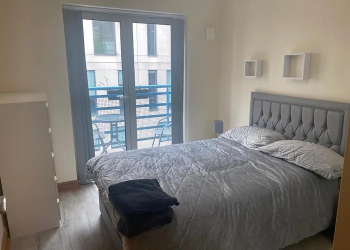 14-16 Whitworth Street 3*