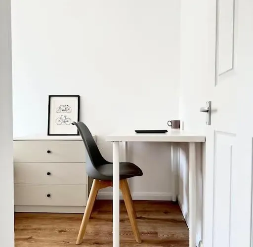 7 Guests House Old Trafford,media City,city Centre, Free Parking *