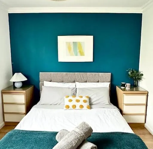 Ferienhaus 7 Guests House Old Trafford,media City,city Centre, Free Parking