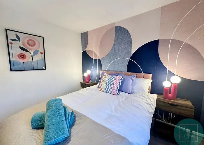 Charming 2br Swinton House -close To Center Apartman *