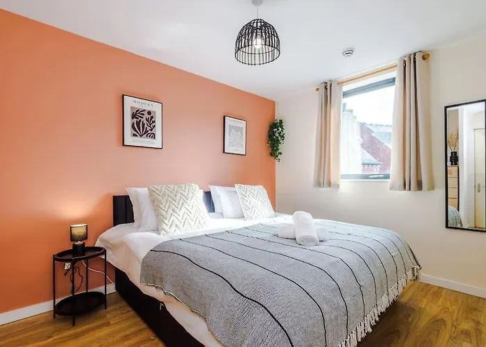 Modern 2br Near Centre - Free Parking Garage 曼彻斯特