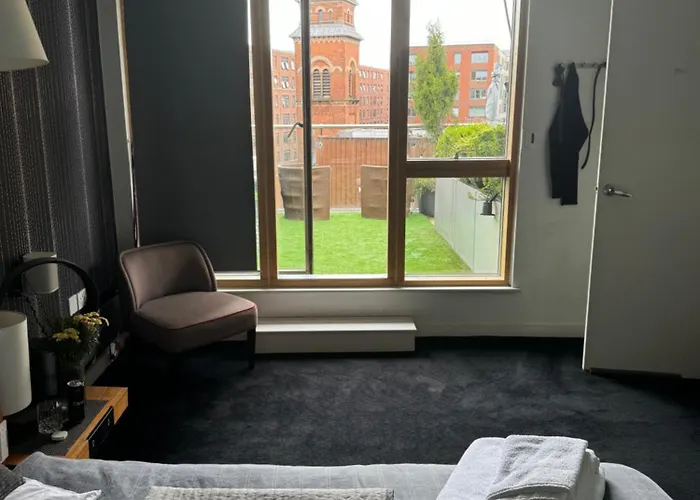 Ancoats Getaway With Terrace And Hot Tub * Manchester