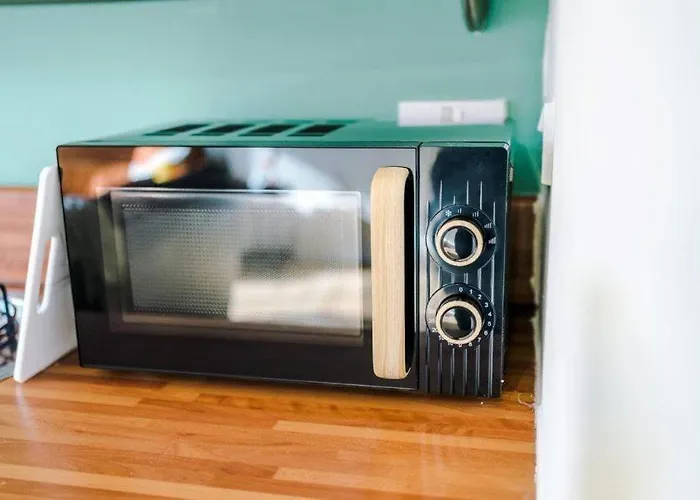 公寓 Modern 2br Near Centre - Free Parking Garage *