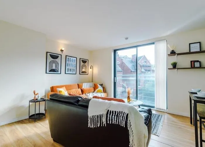 Modern 2br Near Centre - Free Parking Garage