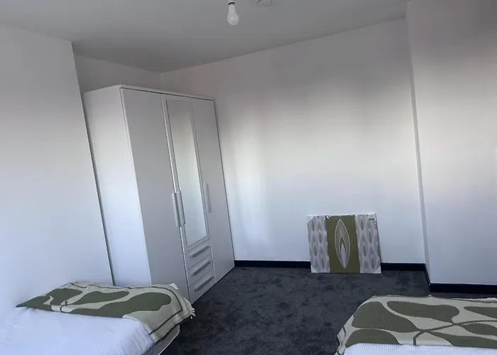 شقة Sleeps 5 With Parking