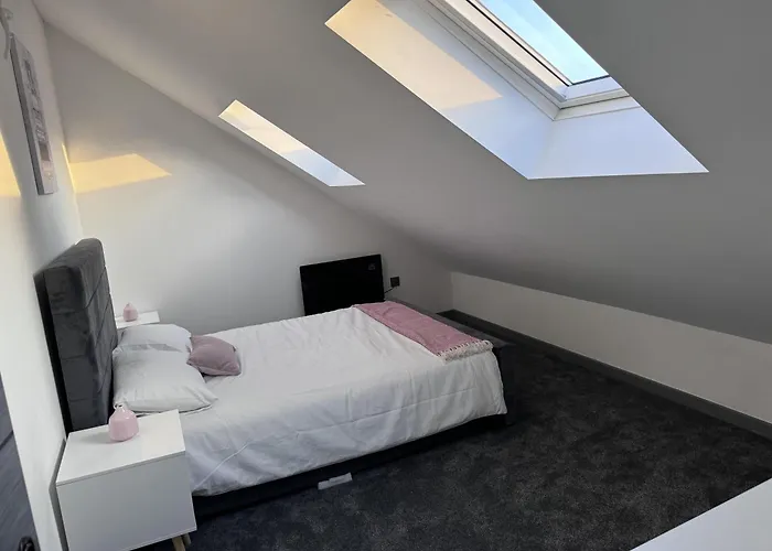 Sleeps 5 With Parking