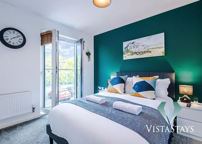 Appartement Spacious 3bdr House By Vista Short Lets & Serviced Salford With Pool Table & Free Parking Manchester