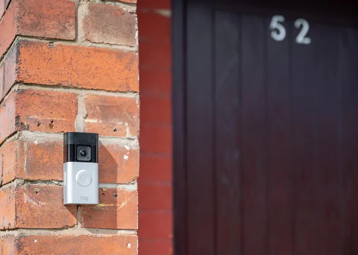 52 Furnival Road, 3* Mánchester