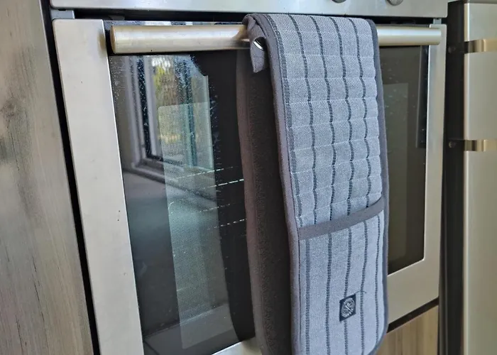 Free Private Parking - City Centre 2 Bedroom Ensuite Near Shopping & Financial Centre, Victoria Station & Ao Apartament *