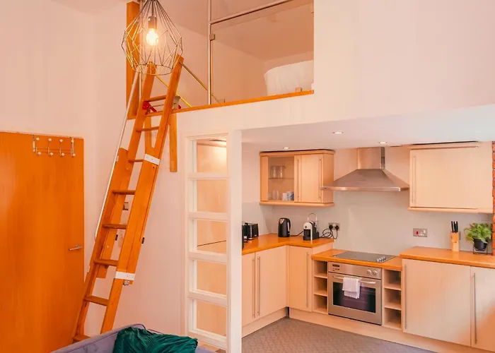 Chic Georgian Flat In