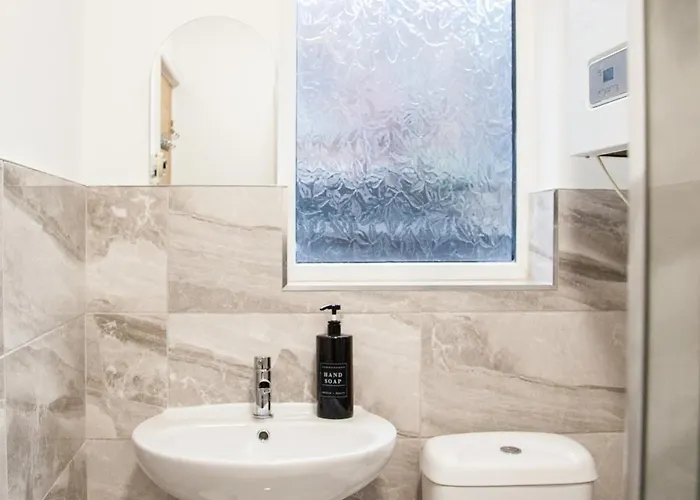 Entire Luxury In Old Trafford, Next To Mufc 別荘 *