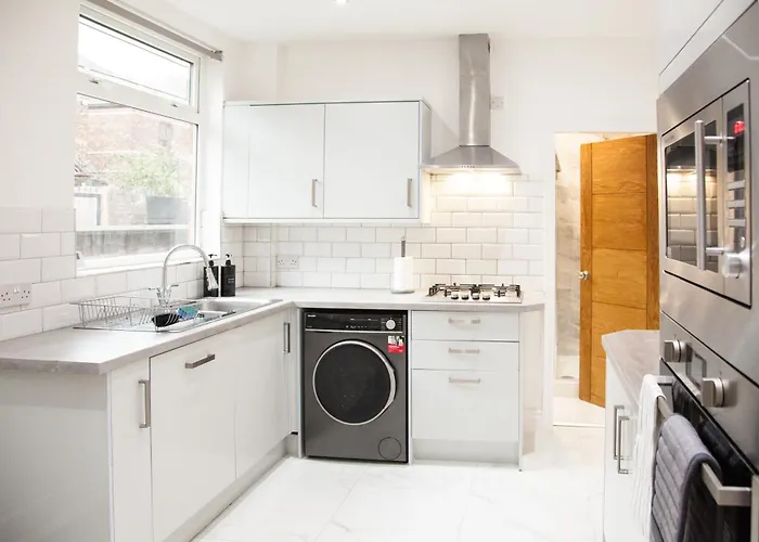 Entire Luxury In Old Trafford, Next To Mufc 別荘 *