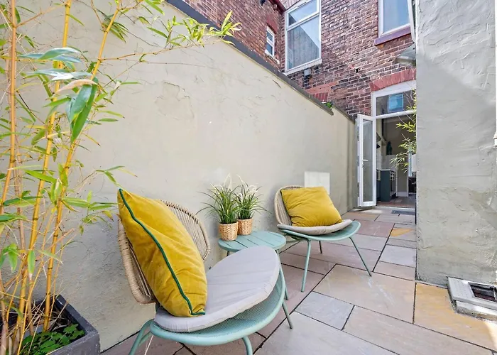 Large & Stylish Townhouse King Beds&free Parking *