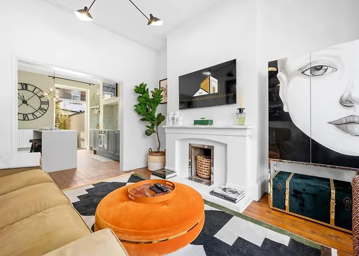 Large & Stylish Townhouse King Beds&free Parking *