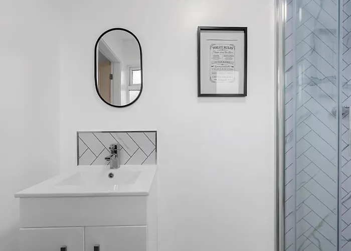 Morden En-suite - Close Cente & Etihad Stadium Manchester