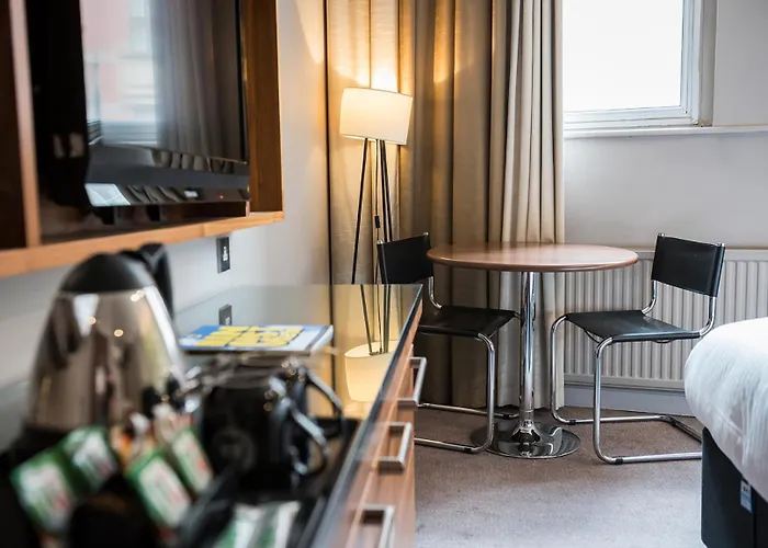 Hotel The Townhouse 4*