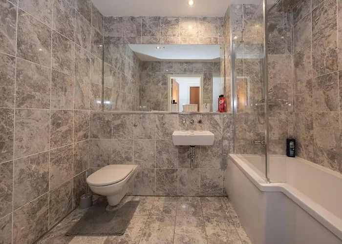 Near Centre,penthouse,etihad ,cooplive Апартаменты