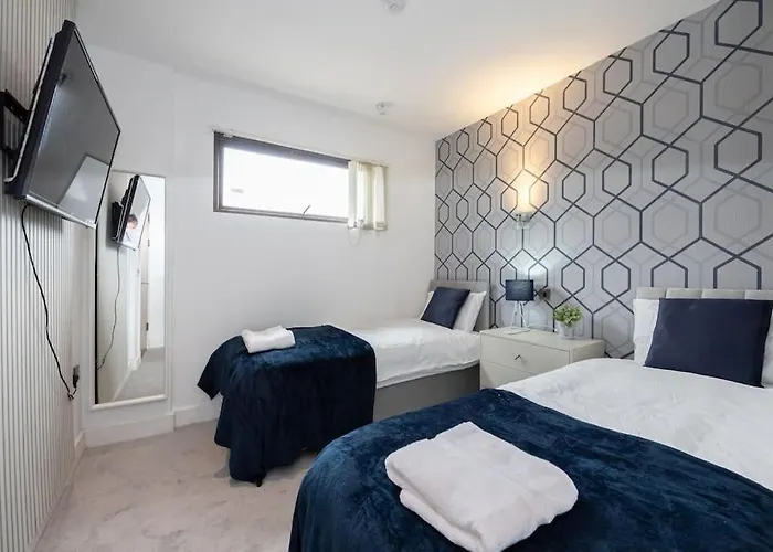 Near Centre,penthouse,etihad ,cooplive Апартаменты