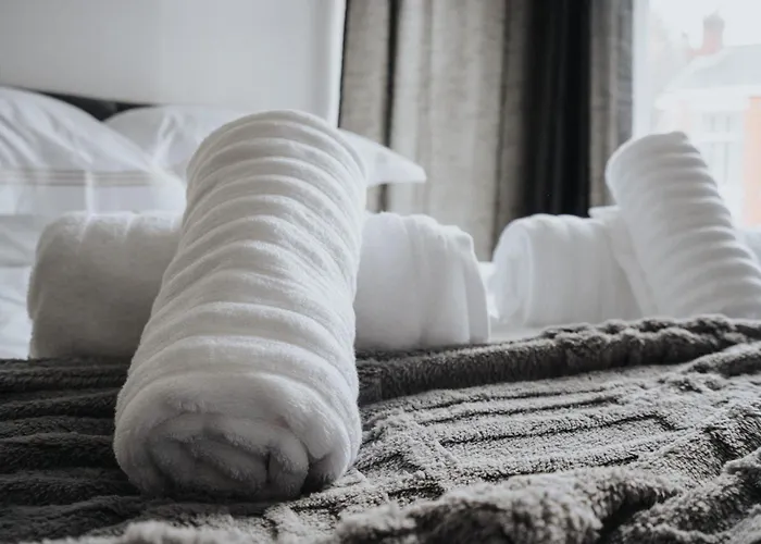 Apartman Vibrant & Spacious 3br House, Near & Salford Quays, Free Parking Manchester