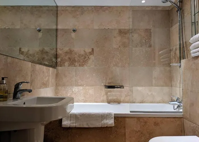 Boutique Centre Flat By Superhost